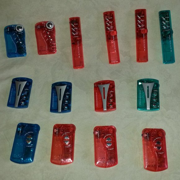 14 vintage FM Auto Scan Radios with Built in Light - Picture 1 of 14